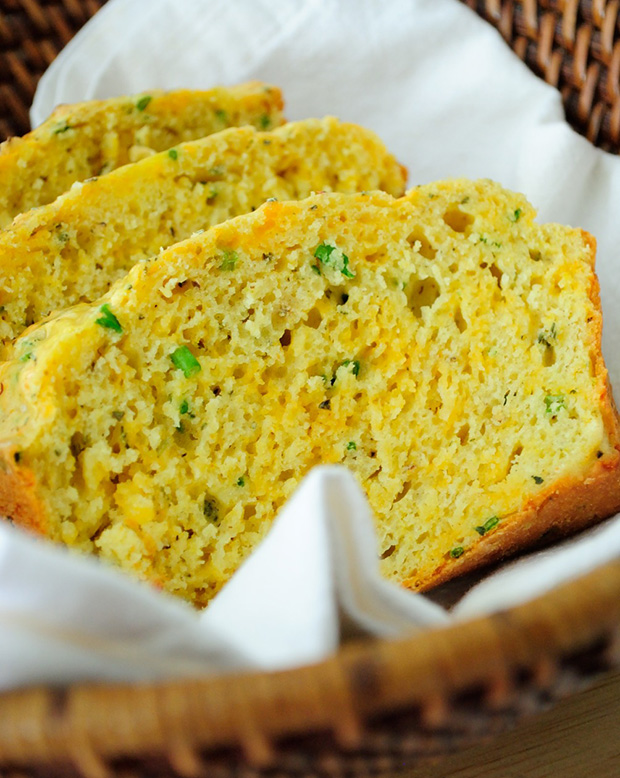 Easy No Knead Herb amp Cheese Bread